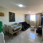 Apartamento Com O Espaco Inteiro Para Locacao